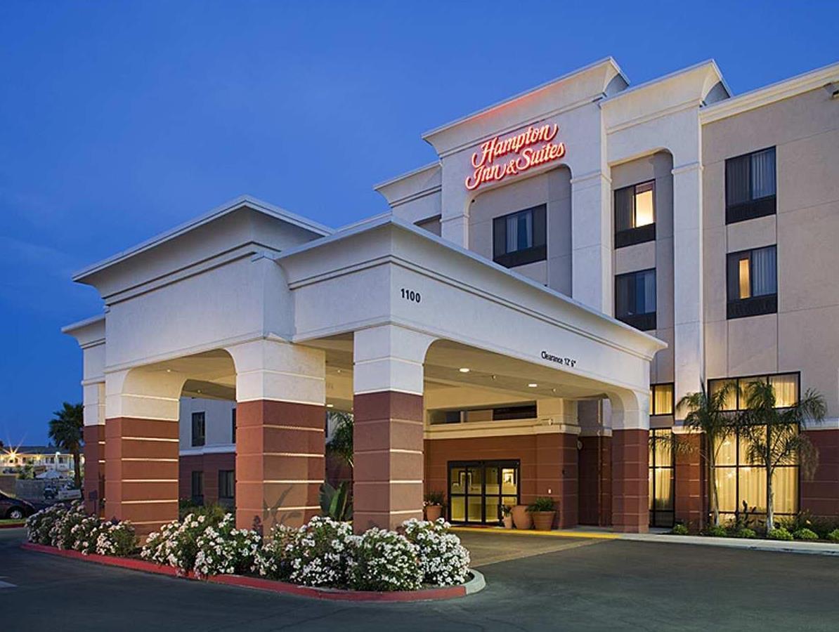 Hampton Inn & Suites Туларе Екстер'єр фото