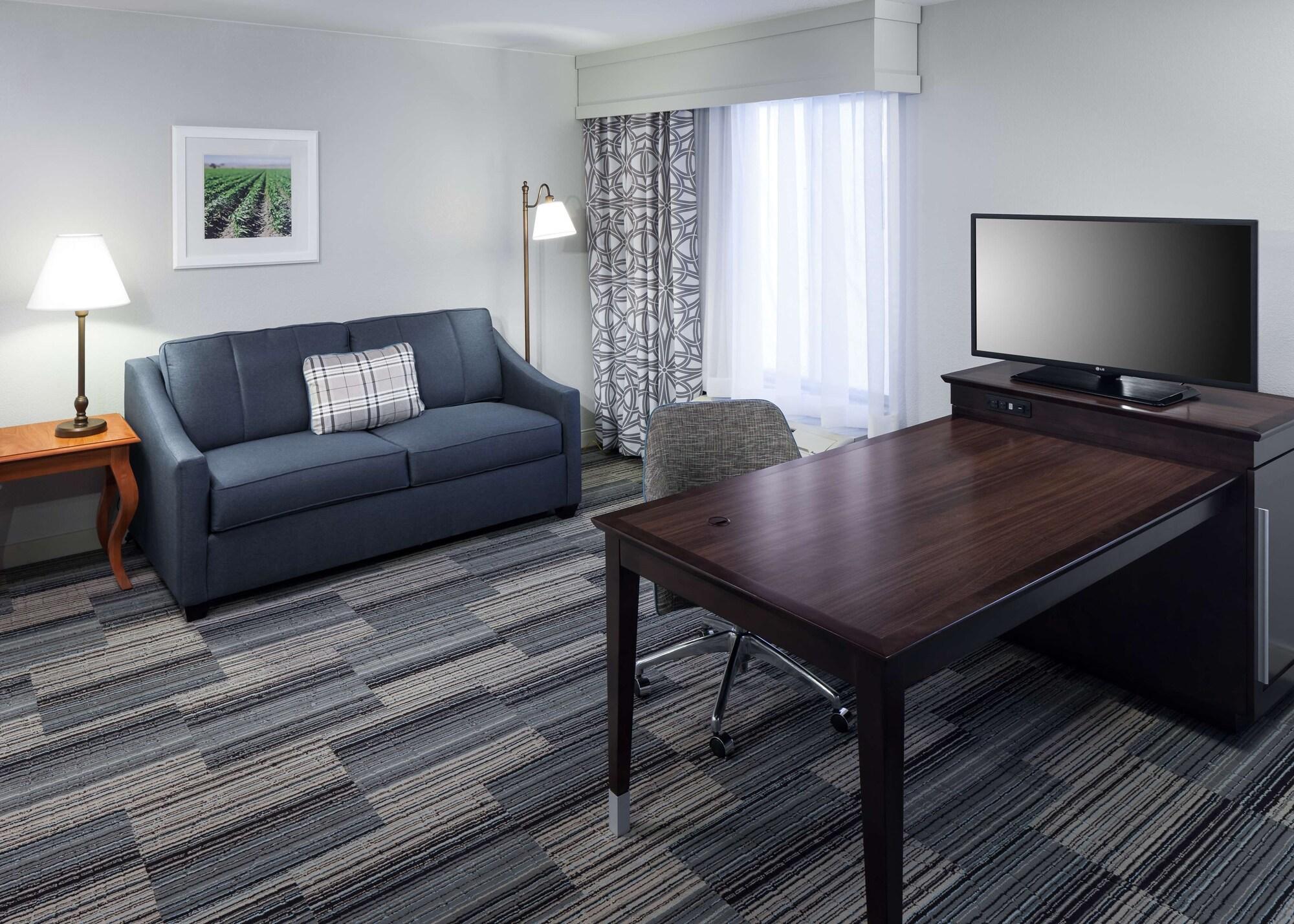 Hampton Inn & Suites Туларе Екстер'єр фото