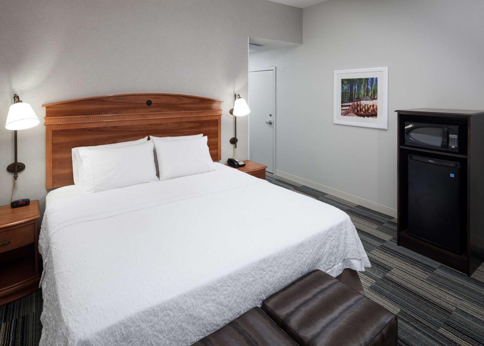 Hampton Inn & Suites Туларе Екстер'єр фото