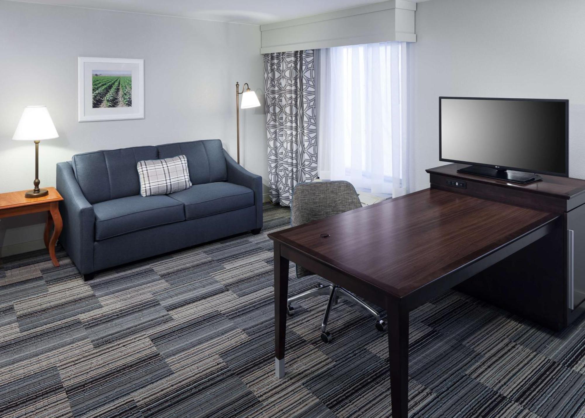 Hampton Inn & Suites Туларе Екстер'єр фото